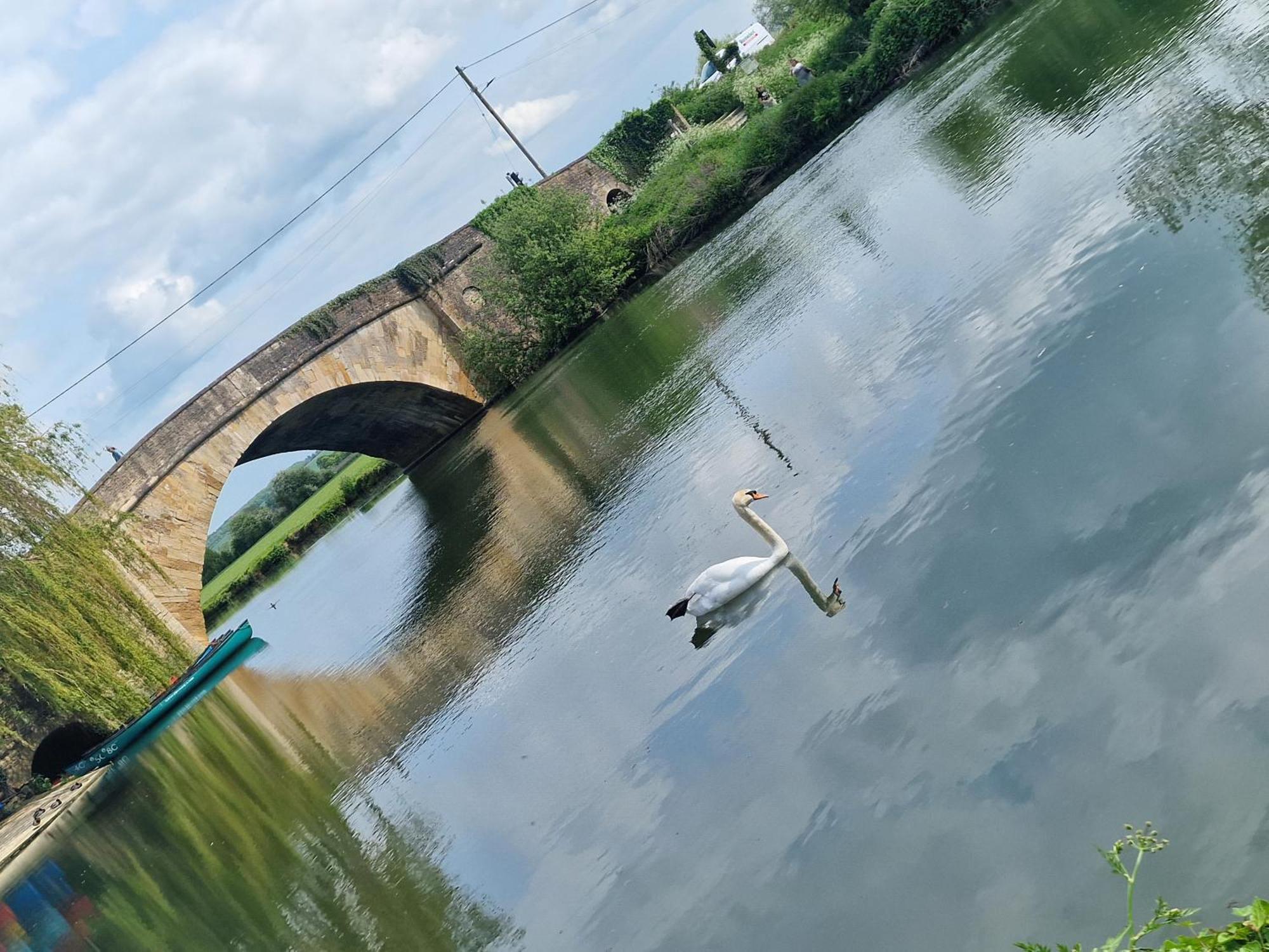 The Riverside Lechlade Extérieur photo